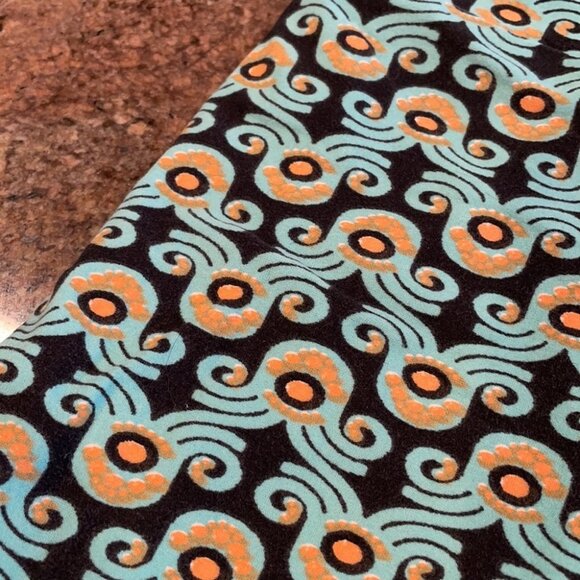 OS LuLaRoe Leggings AA21 4969 - Picture 2 of 4